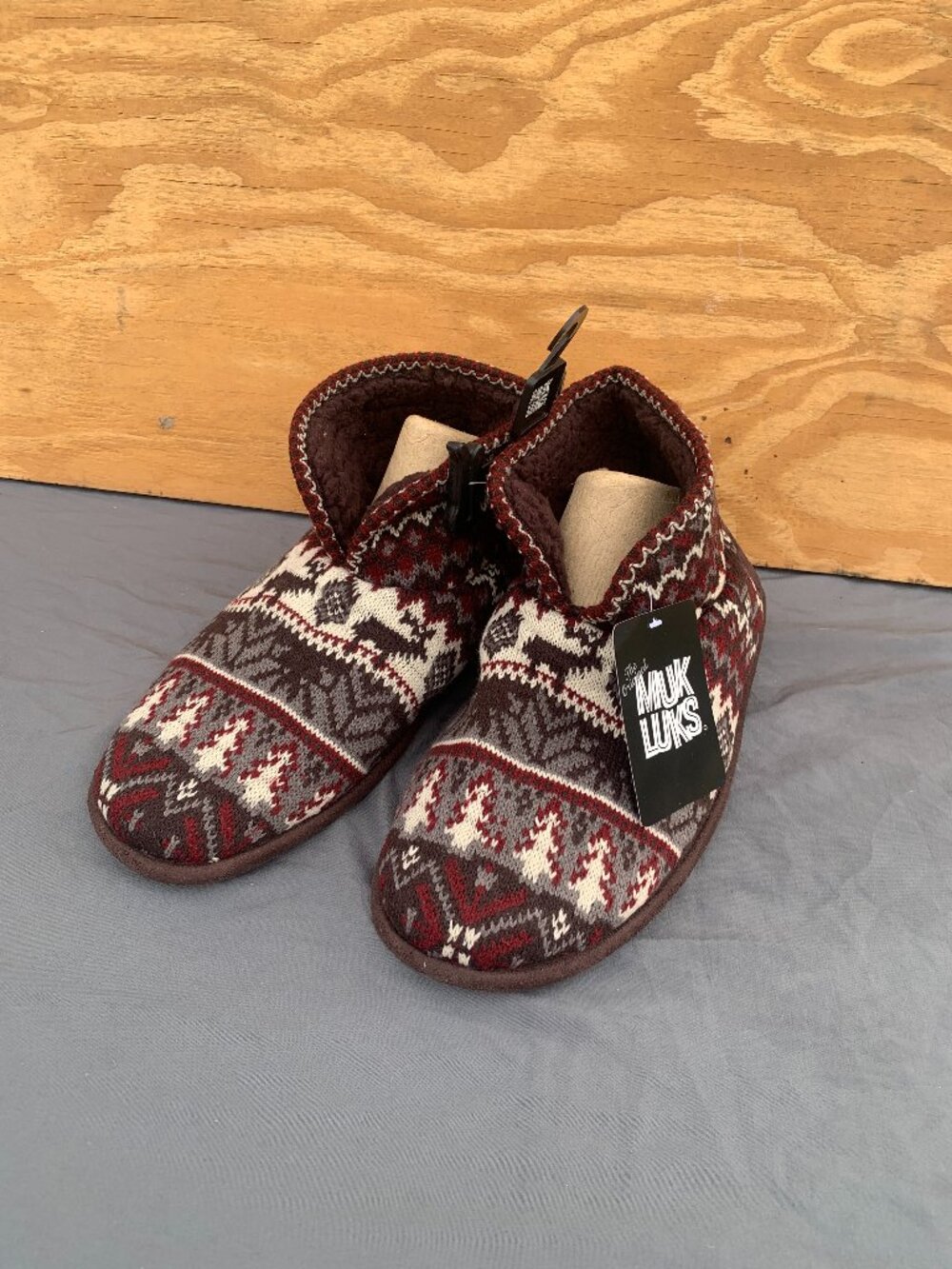 SHOES - sz W 12/13 - M 10.5-11.5 MUK LUKS Fair Isle Bootie slippers sherpa knit